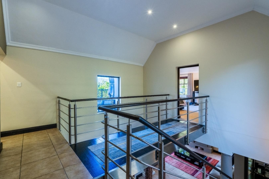 To Let 4 Bedroom Property for Rent in Boschenmeer Golf Country Estate Western Cape
